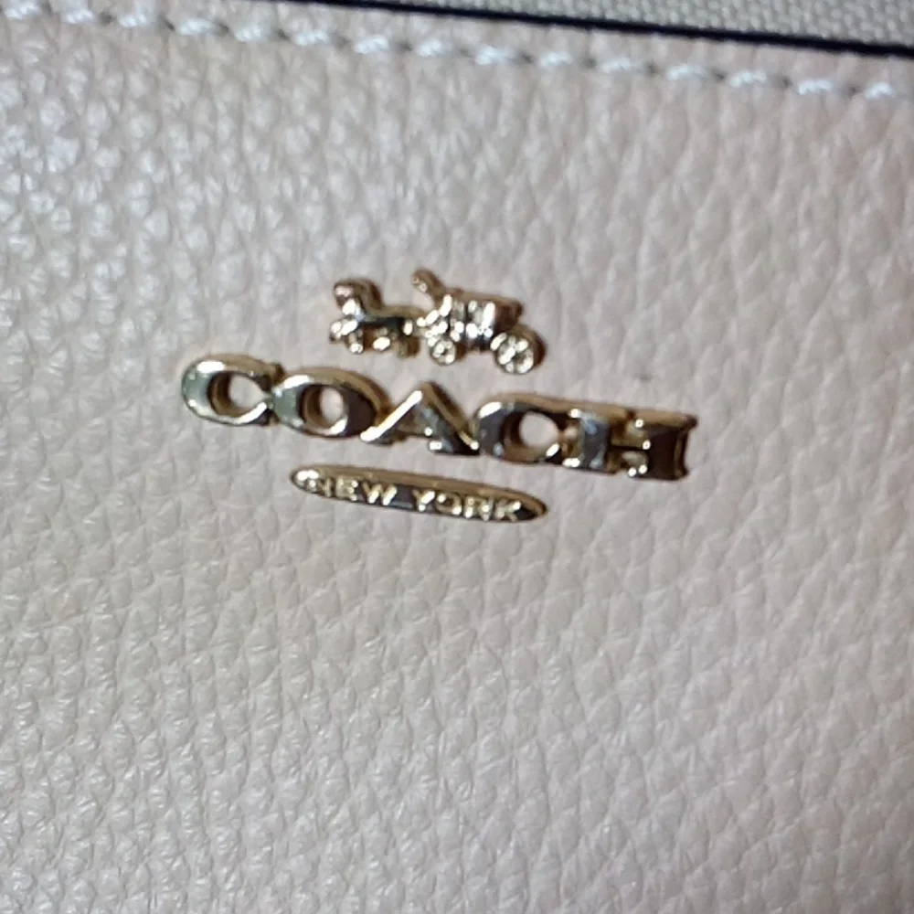 Coach long zip around beige wallet new no tags unused 8" by 4 - Picture 3 of 8